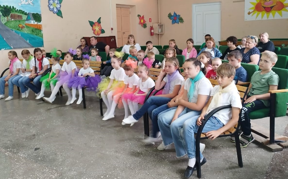 Час веселых затей «Звонкое лето –детства планета!»